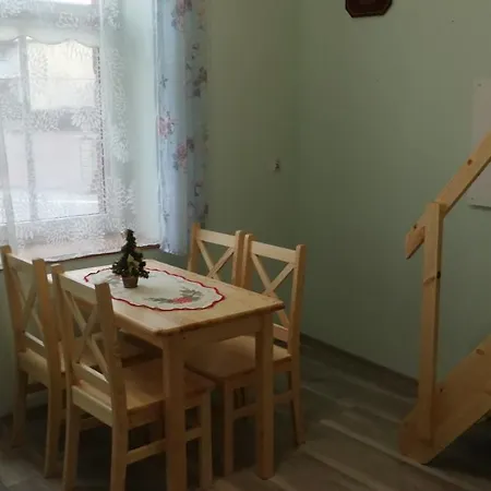 홈스테이 Apartament Simba